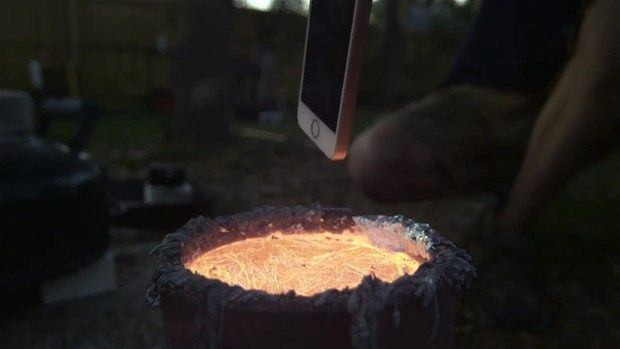 iPhone'u eritilmiş alüminyuma attılar! - Page 4