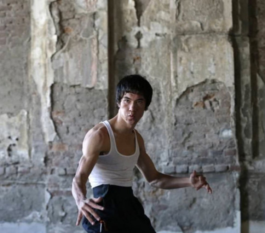Afgan Bruce Lee fenomen oldu - Page 1
