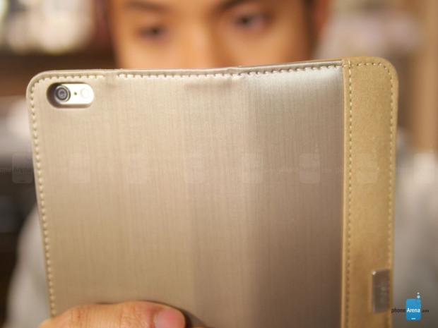 Apple iPhone 6 Plus'a cüzdanlı kılıf geldi! - Page 2