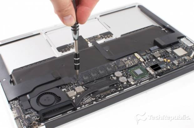 Apple MacBook Air 13" Paramparça! - Page 4
