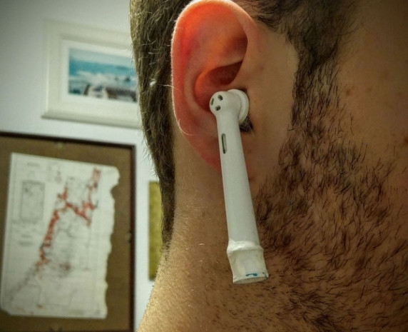 Apple ve yeni kulaklığı Airpods dalga konusu oldu - Page 1