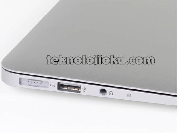Apple'ın Macbook Air'i parçalara ayırdık! - Page 3