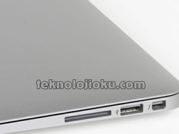 Apple'ın Macbook Air'i parçalara ayırdık! - Page 4