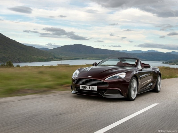Aston Martin Vanquish Volante 2015 - Page 1