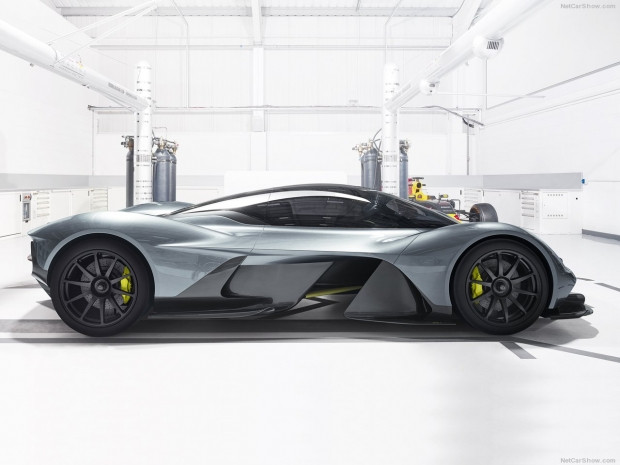 Aston Martin'den 2018 uzay mekiği gibi araç AM-RB 001 - Page 4