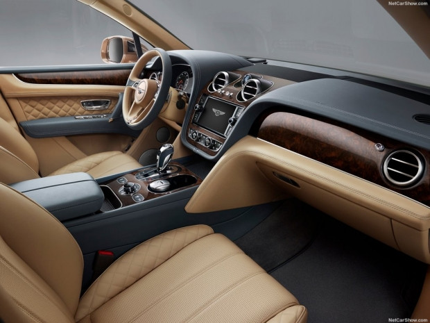 Bentley Bentayga (2016) - Page 3