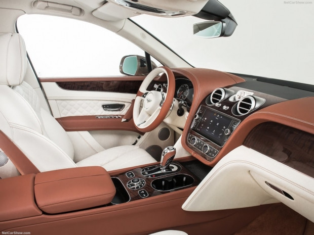 Bentley Bentayga (2016) - Page 4