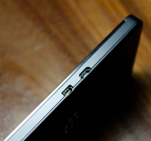 Blackberry L serisinin ilk görüntüleri - Page 4