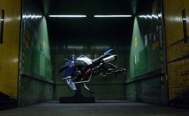 BMW, Hover Ride ile uçurmaya geliyor - Page 1