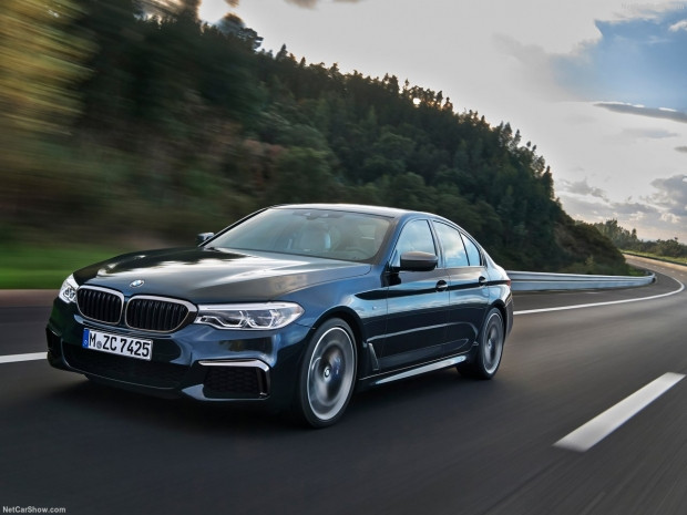BMW M550i xDrive 2018 - Page 2