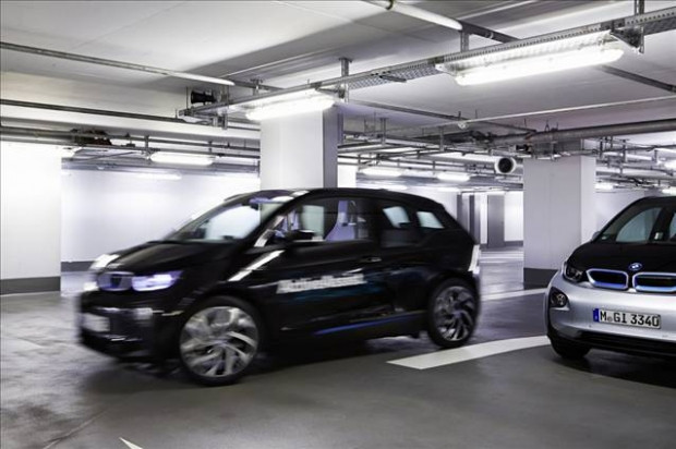 BMW park sorununu akıllı saatle çözüyor - Page 1