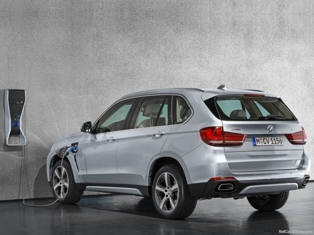 BMW X5 xDrive40e 2016 - Page 4