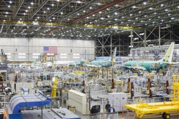 Boeing'in fabrikası kapılarını açtı - Page 3