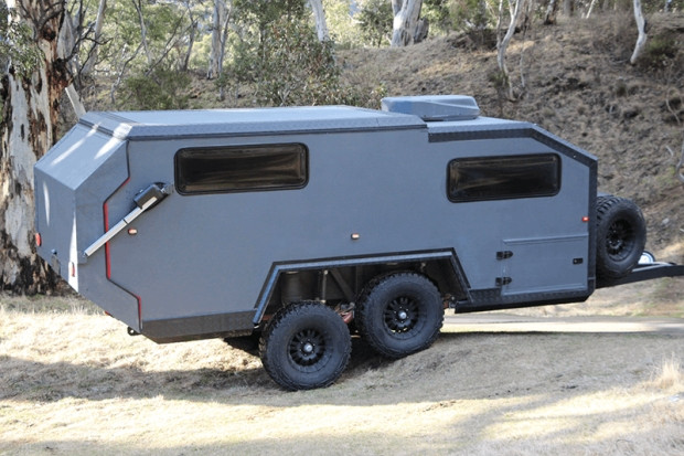 Bruder EXP-6 lüks evini yanında taşıyor - Page 1