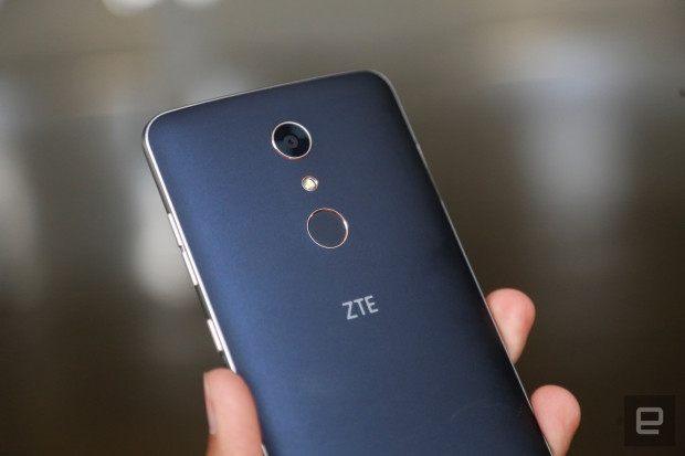 Bu özelliklere bu fiyat! ZTE ZMax Pro - Page 1