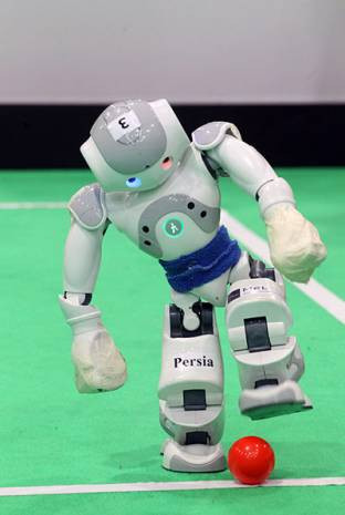 Bu robotlar futbol oynuyor! - Page 4