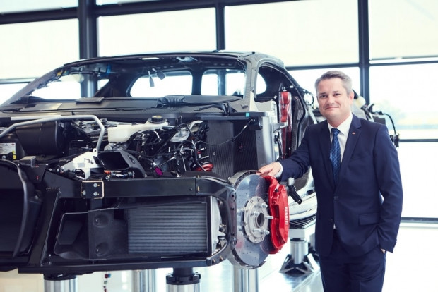 Bugatti Chiron nasıl üretiliyor? - Page 1