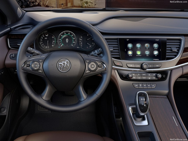 Buick LaCrosse 2017 - Page 4