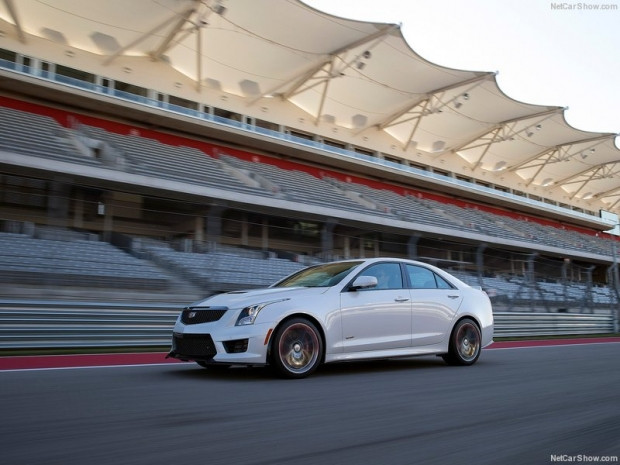 Cadillac ATS-V Sedan 2016 - Page 1