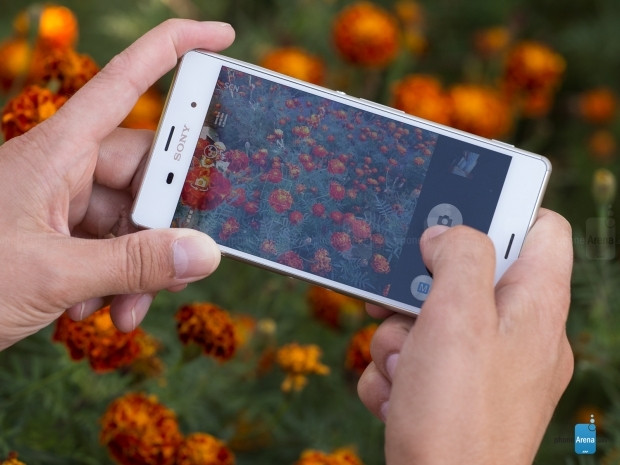 Cam ve metalden oluşan 7 akıllı telefon - Page 2