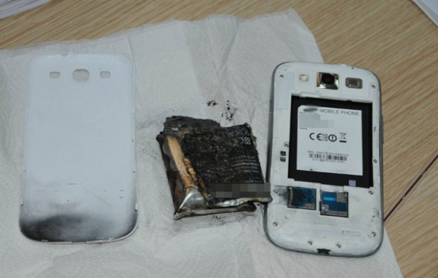 Cep telefonu elinde patladı! - Page 3