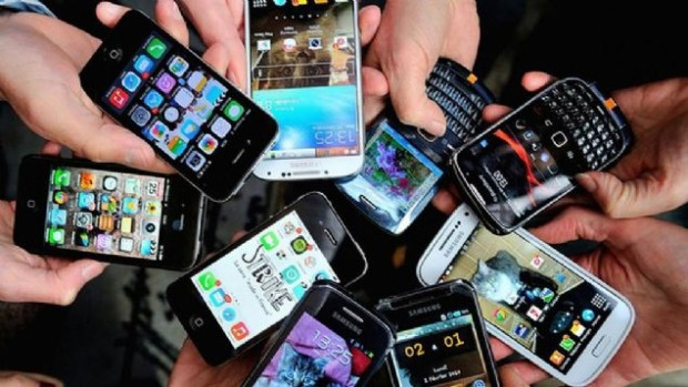 Cep telefonunuzu satmadan önce bunları mutlaka yapın - Page 1