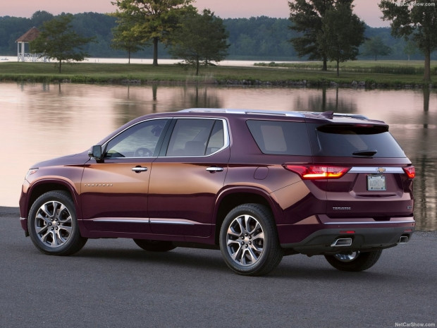 Chevrolet Traverse 2018 - Page 2