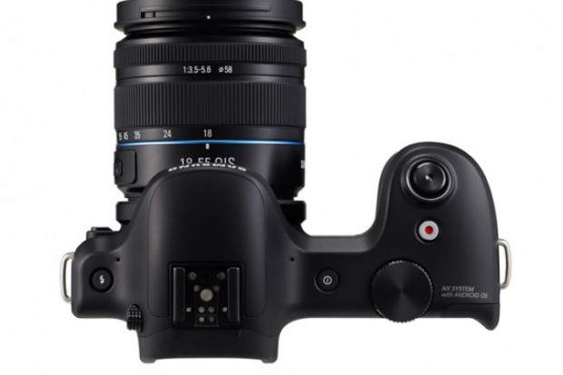 Değiştirilebilir lensli fotoğraf makinesi Galaxy NX'e bir bakış - Page 3