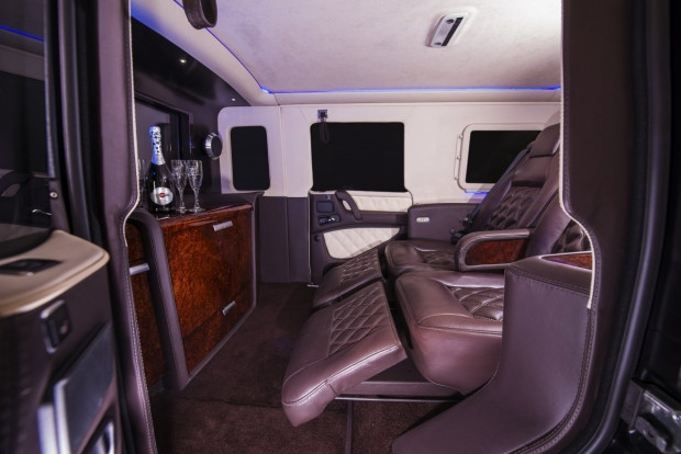 Dışı tank içi özel jet zırhlı Mercedes - Page 1