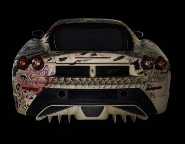 Dövmeli Ferrari F430 büyüledi! - Page 2