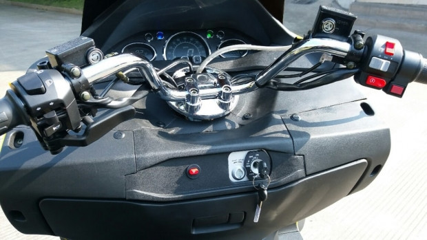 Dünyadaki en hızlı elektrikli motorsikleti - Page 3