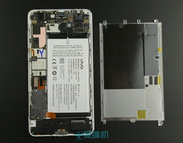 Dünyanın en ince telefonu Vivo X5 parçalara ayrıldı - Page 4