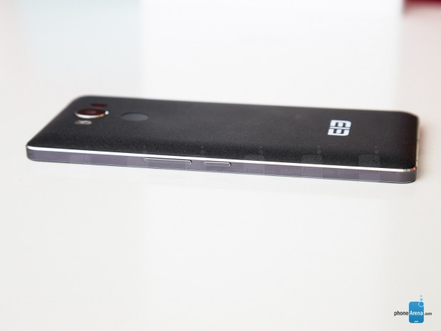 Dünyanın ilk 10 çekirdekli (Helio X20) akıllı telefonu P9000 - Page 3