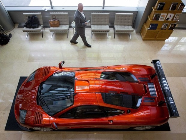 Efsane McLaren F1, açık arttırmada satışa çıkıyor - Page 1