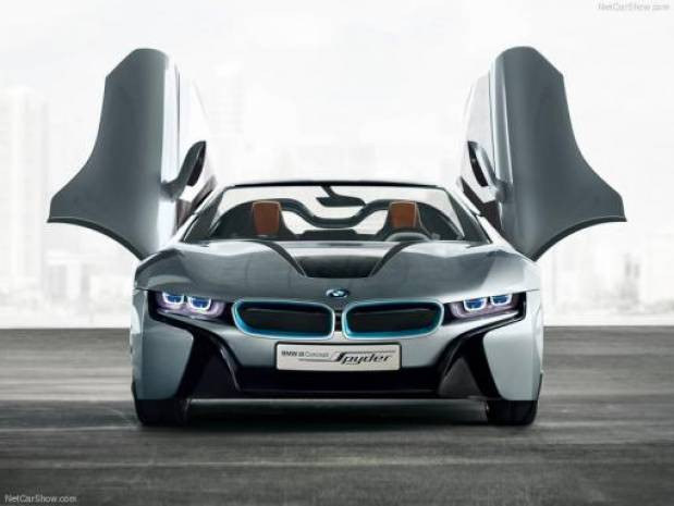 Elektrik ve gazla çalışan BMW İ8 Spyder - Page 1