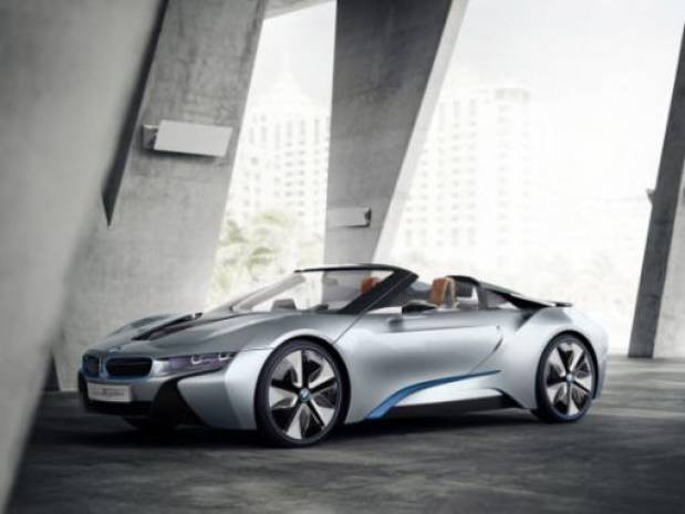 Elektrik ve gazla çalışan BMW İ8 Spyder - Page 2