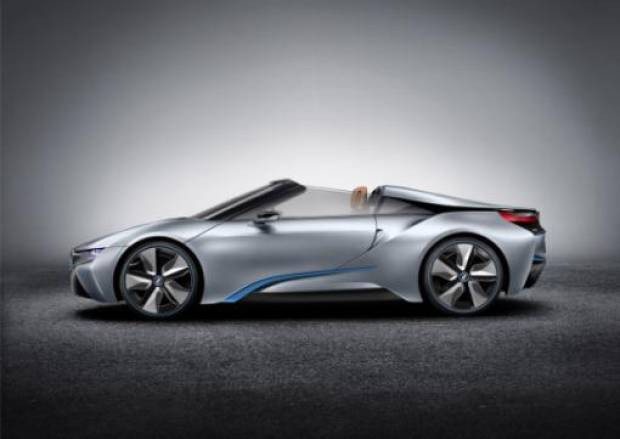 Elektrik ve gazla çalışan BMW İ8 Spyder - Page 4