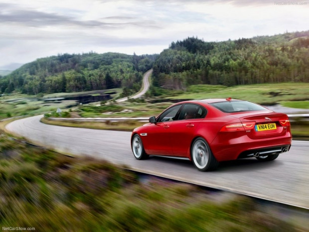 En ince ayrıntısına kadar Jaguar XE S 2016! - Page 2