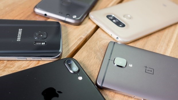 En iyi Akıllı Telefon ödülünü kazanan cihaz belli oldu - Page 3