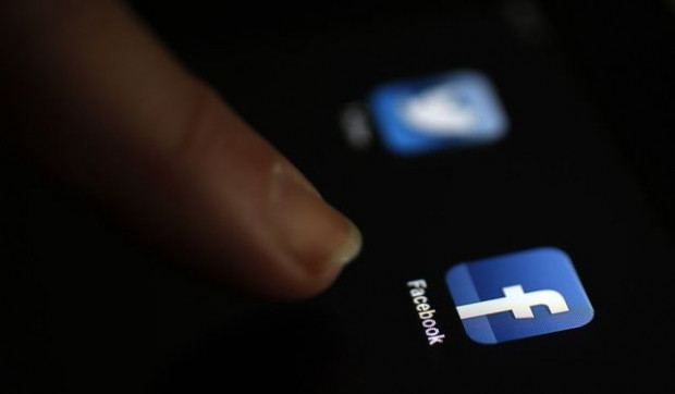 Facebook, üç alanda problemler tespit etti - Page 3