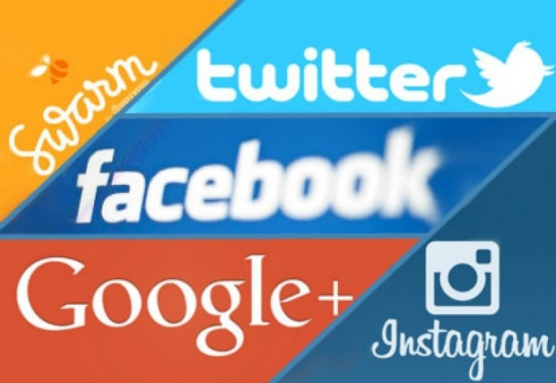 Facebook'ta bu kadına dikkat! - Page 1