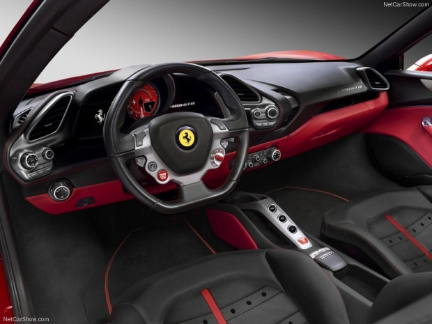 Ferrari 488 GTB 2016 için makyajlandı - Page 2