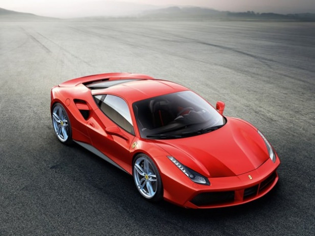 Ferrari, yeni modeli 488 GTB'yi otomobil tutkunlarının beğenisine sundu - Page 2