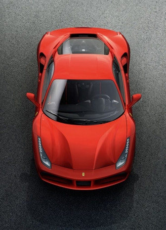 Ferrari, yeni modeli 488 GTB'yi otomobil tutkunlarının beğenisine sundu - Page 3