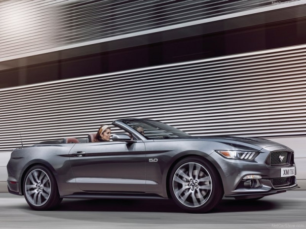 Ford Mustang Convertible 2015 - Page 3