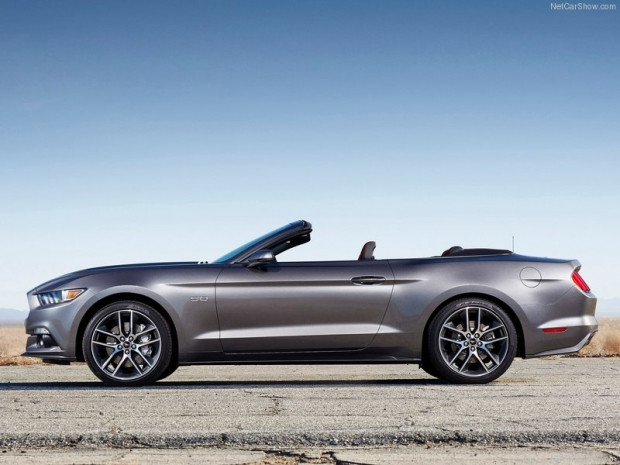 Ford Mustang Convertible 2015 - Page 4
