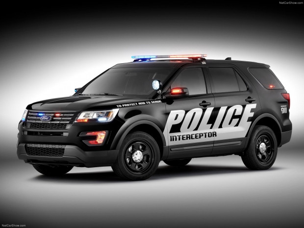 Ford Polis Interceptor Utility (2016) - Page 4
