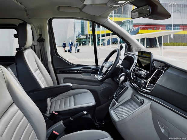 Ford Tourneo Custom 2018 - Page 3