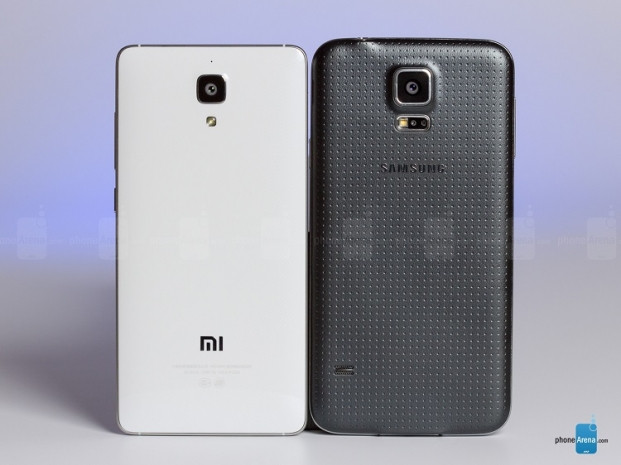 Galaxy S5 ve Xiaomi Mi 4 yan yana - Page 1