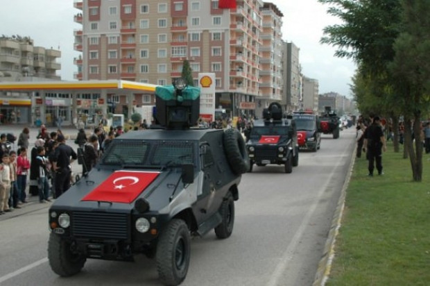 Geçmişten günümüze polis araçları - Page 2